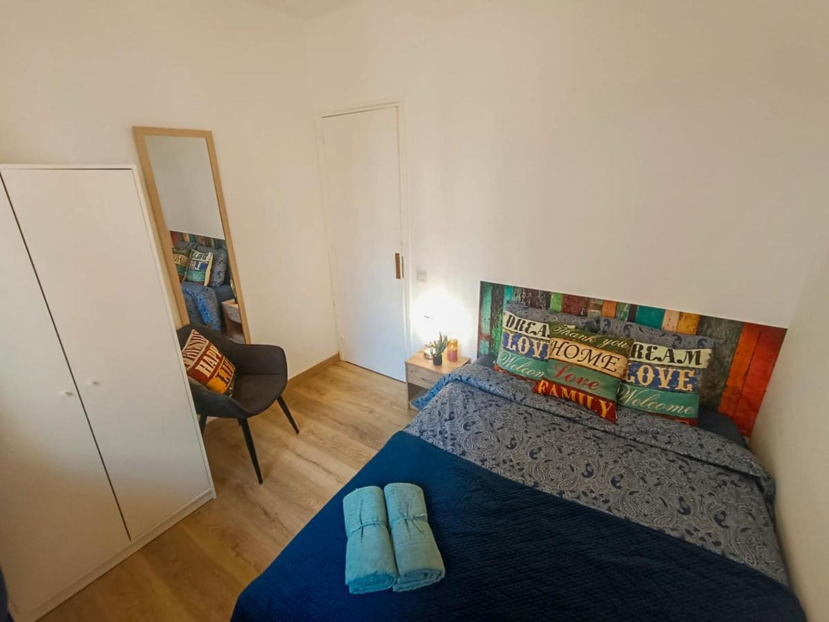 By Port Vell Rooms Barcelona Bagian luar foto