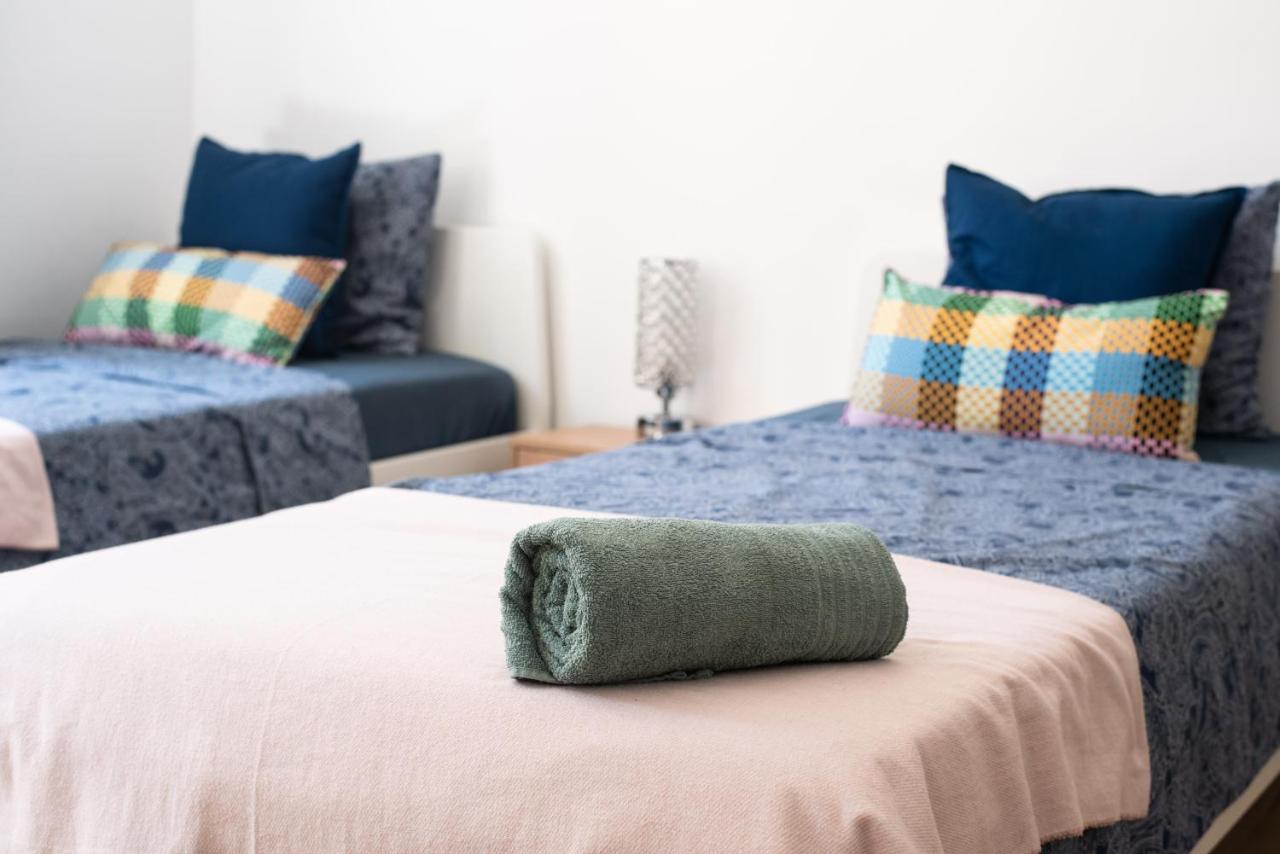 By Port Vell Rooms Barcelona Bagian luar foto
